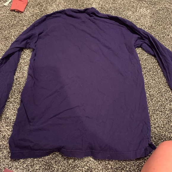 PINK vs long sleeve shirts - Picture 3 of 5